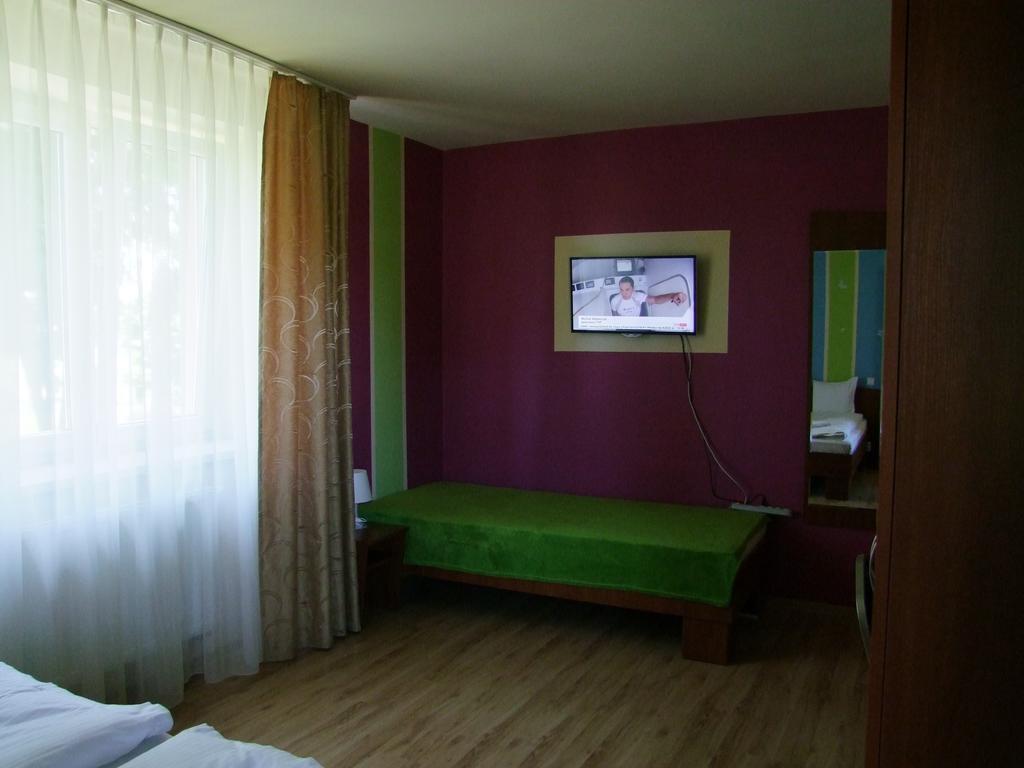 Warnenczyka 85A Bezplatny Parking, Faktura, Prywatna Lazienka, Klimatyzacja Rzeszów Zimmer foto